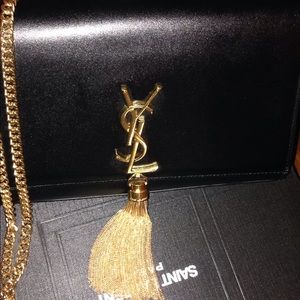 Beautiful shoulder/cross body bag with tassel